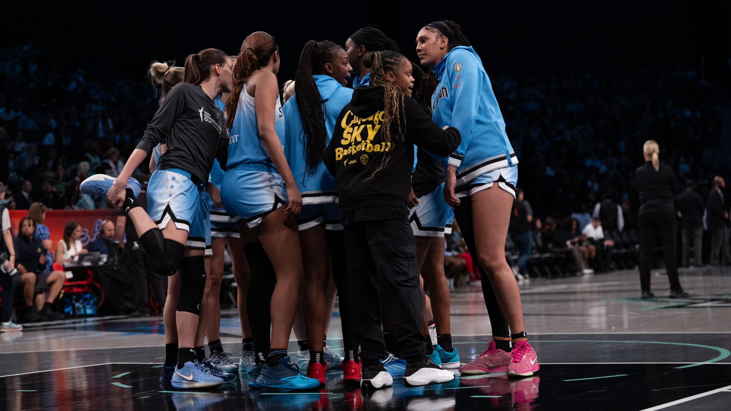 Preview: Sky Wrap Up Road Trip Against Sun