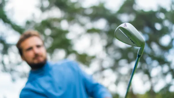 How do we test golf wedges?